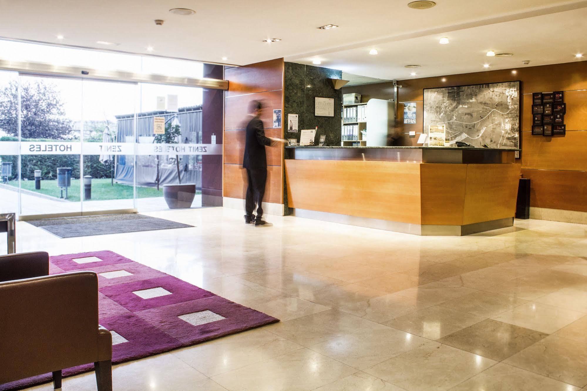 Zenit Logrono Hotel Exterior photo